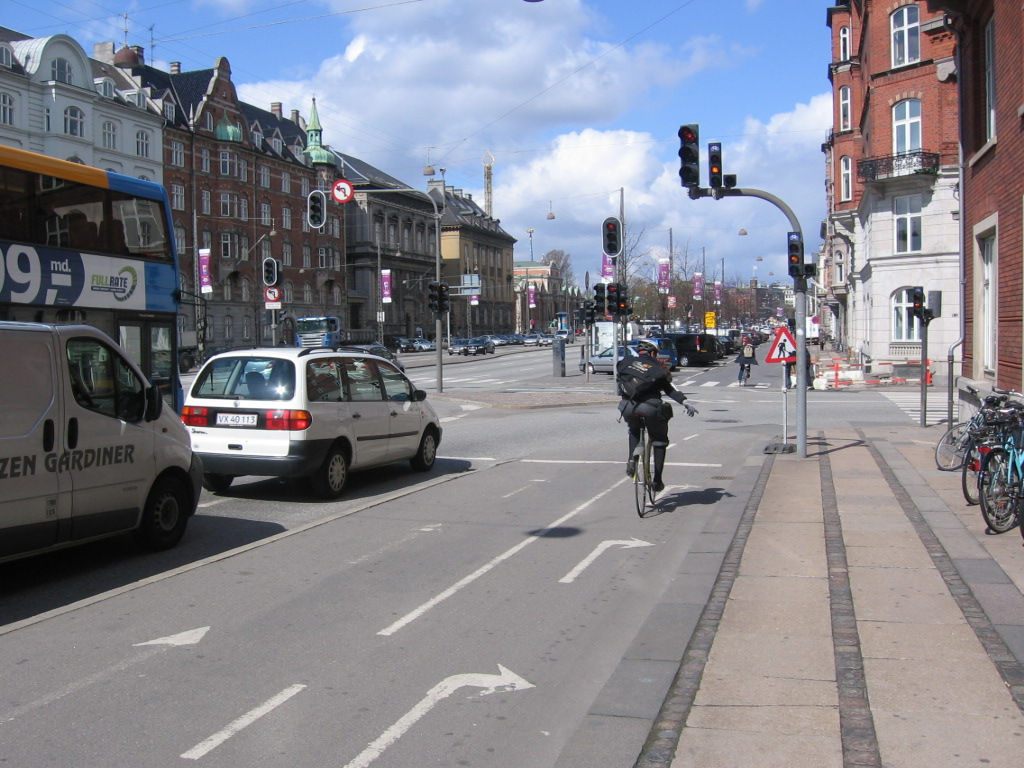 cycle-guide-dk-blog-archive-how-to-make-a-right-turn